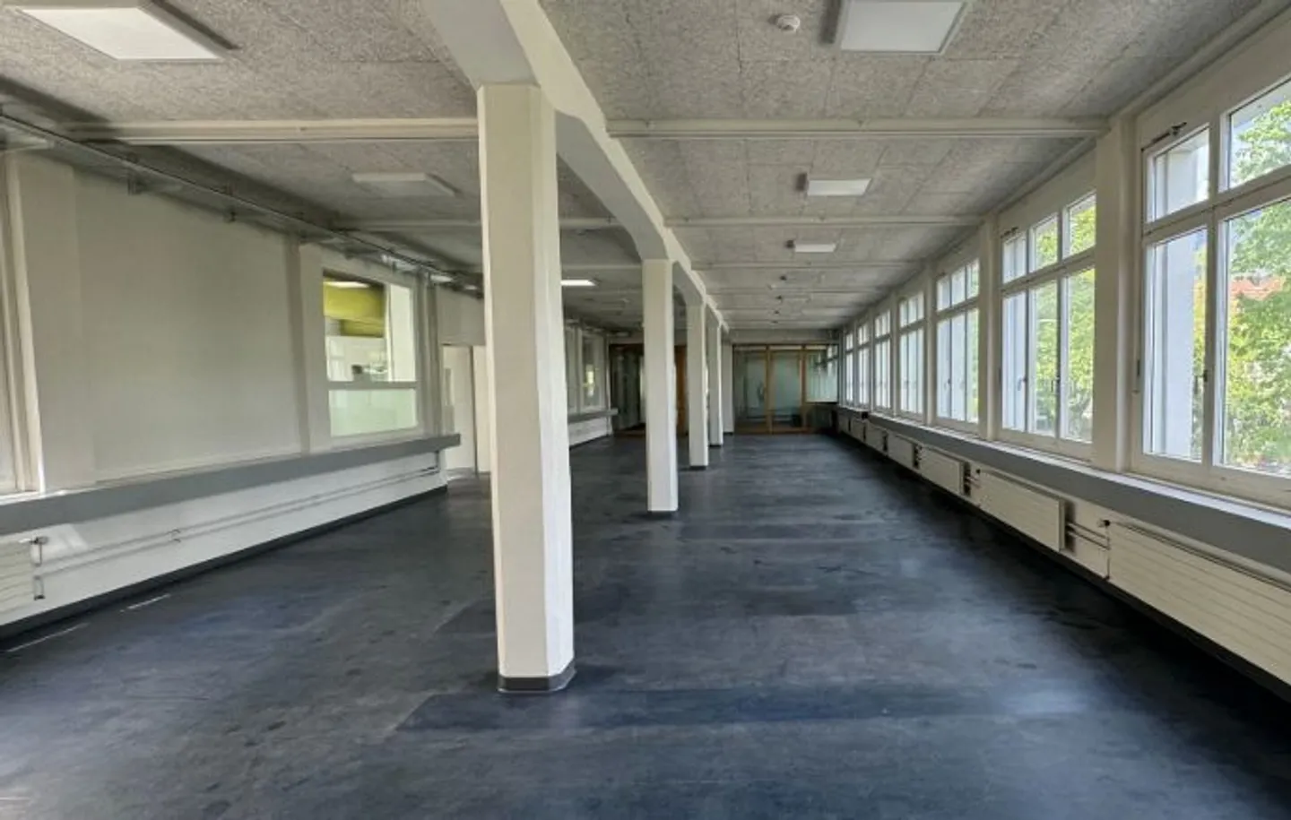 Espace commercial / de stockage à louer à Solothurn - Photo 12 sur 13