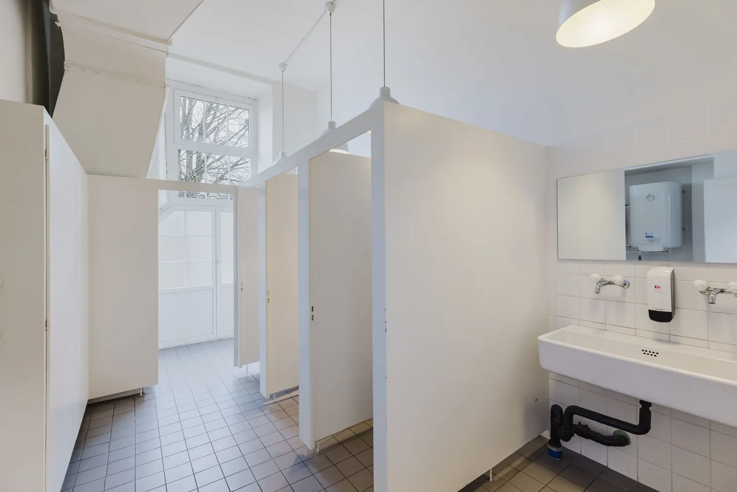 Vielseitige Gewerbefläche zu Vermieten - Foto 8 von 8