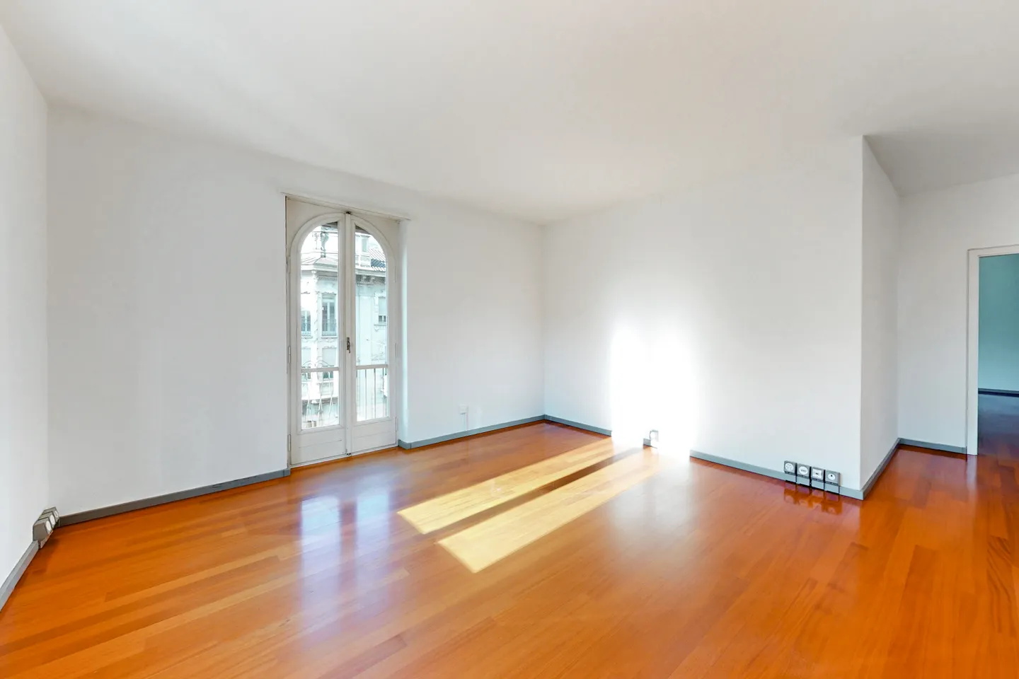 Welcome to your new work environment in the heart of Bellinzona! - Photo 4 of 11