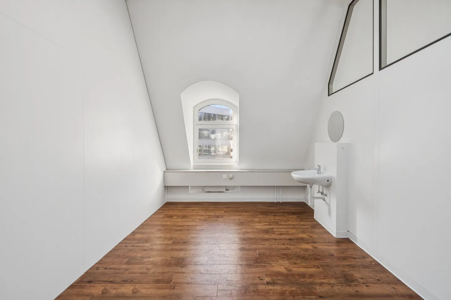 Commercial premises - versatile use - Photo 5 of 8