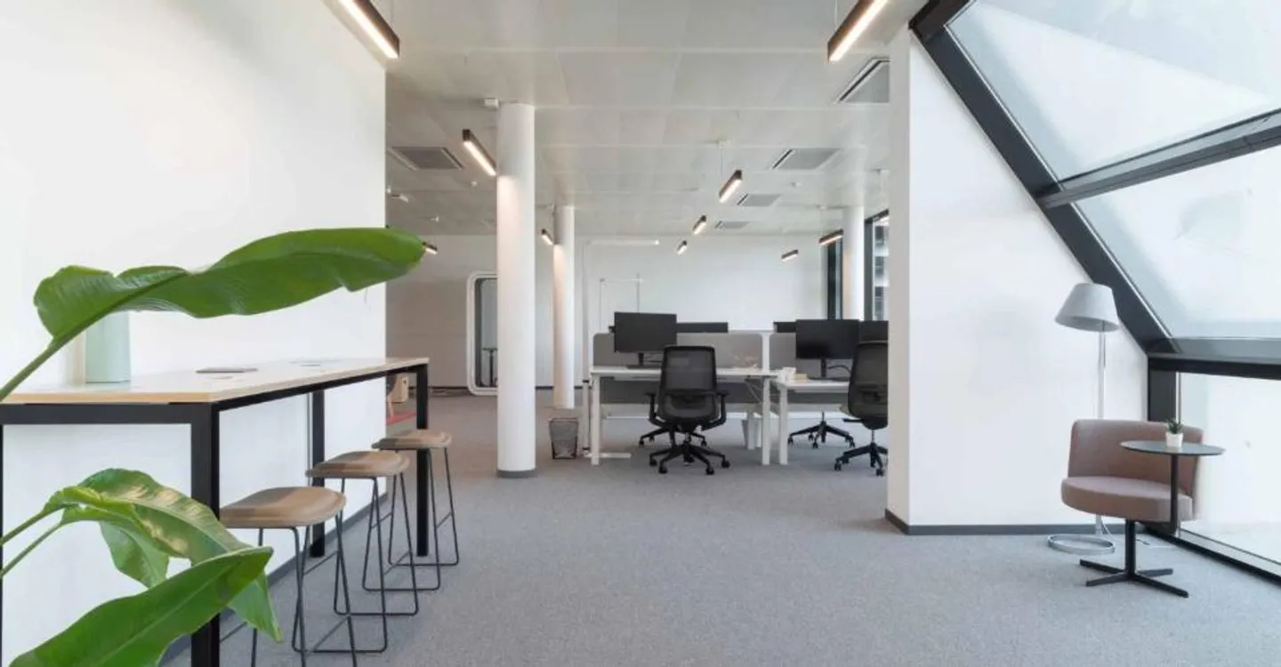 Office - Photo 8 of 11