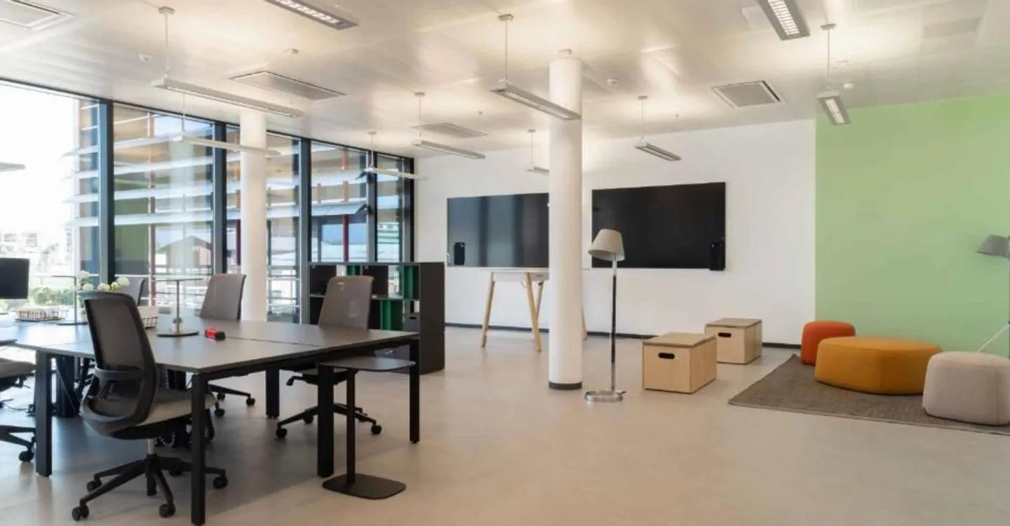 Office - Photo 5 of 11