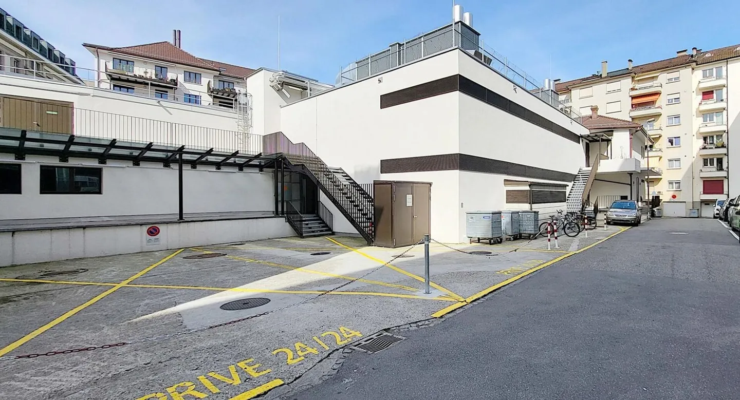 1'000 m2 di superficie di vendita nel seminterrato con generatore di traffico al piano terra! - Foto 13 di 13