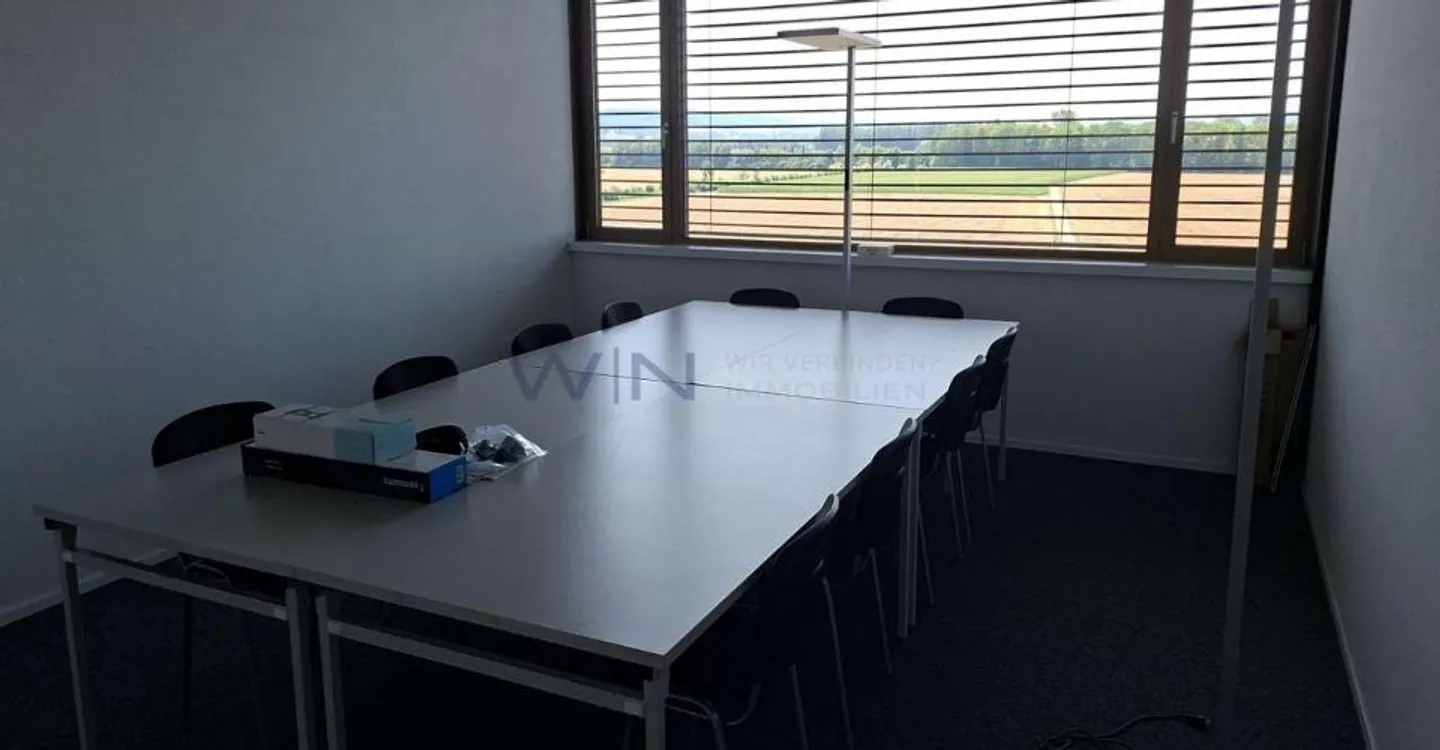 Office 3.5 rooms - Photo 11 of 13