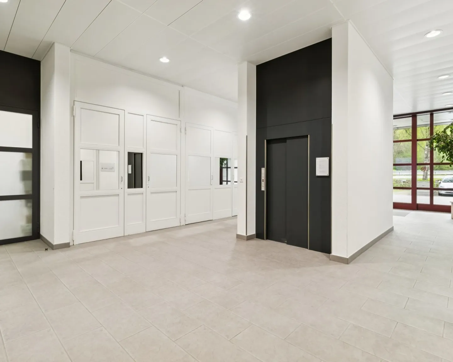 Espace de production et de stockage avec bureau - Photo 9 sur 13