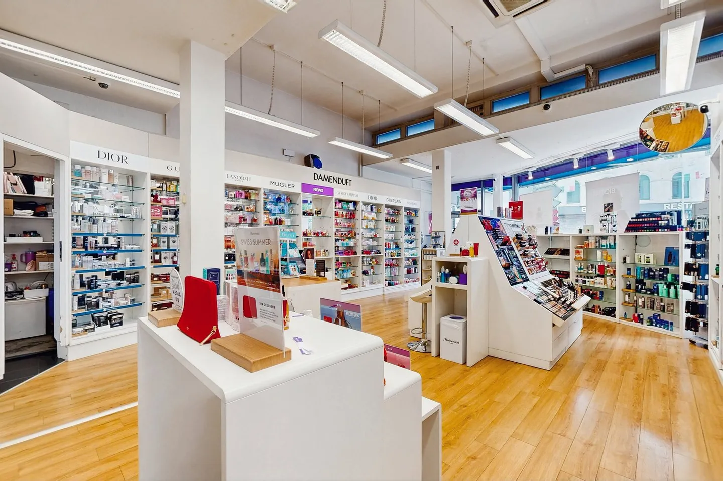Spazio commerciale attraente nel cuore di Wohlen - Foto 3 di 7