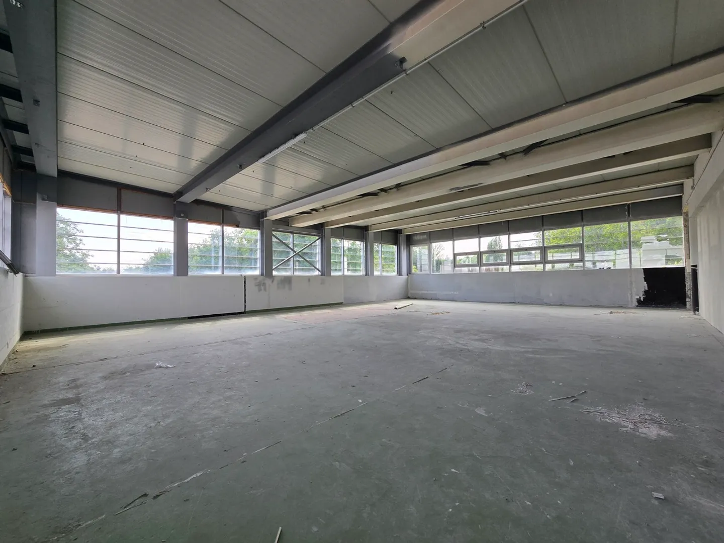 Ausgezeichnete Lage - Werkstatt / Lager - 288m² - Crissier - Foto 3 von 8