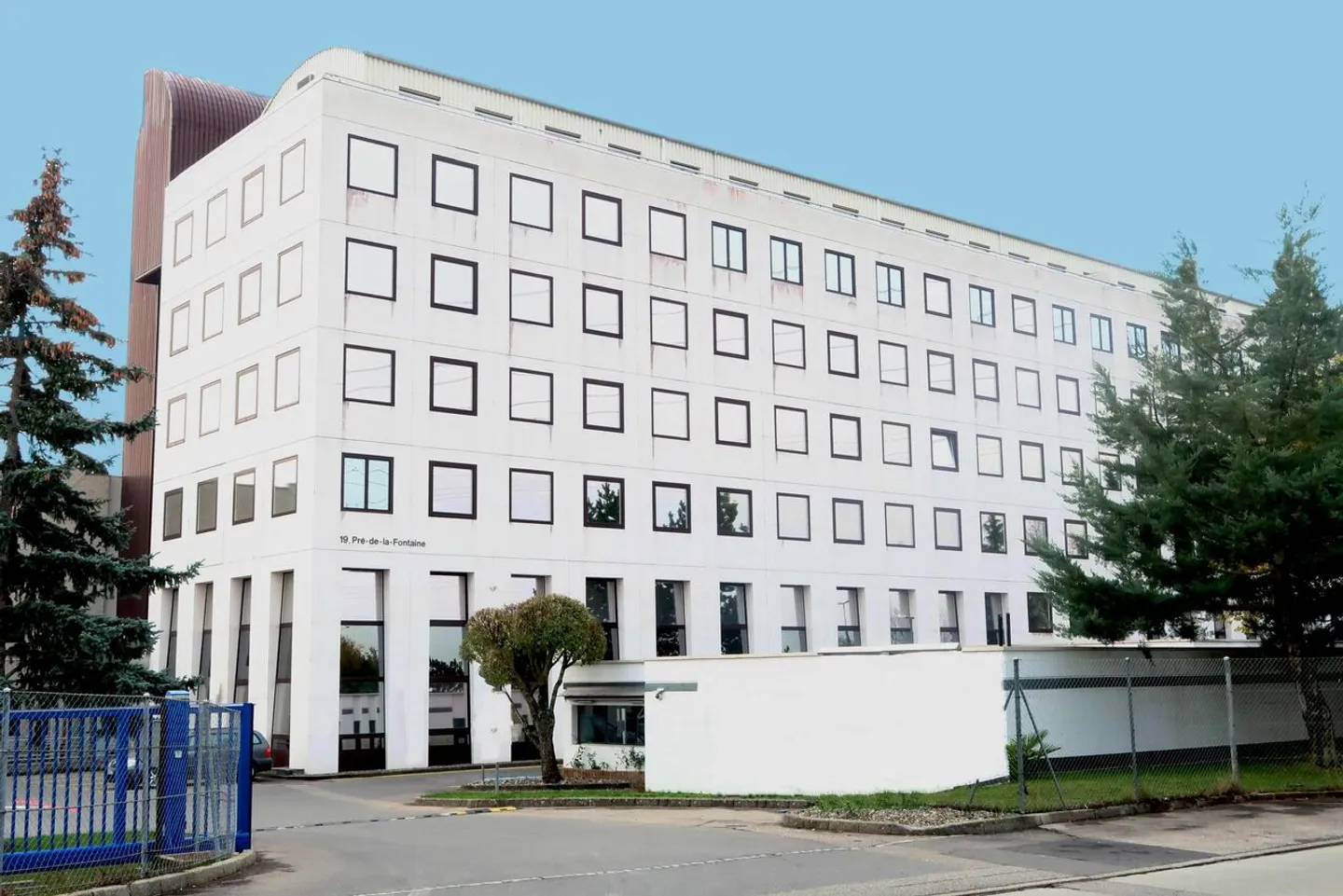 ZI ZIMEYSA - Satigny - Büros/Werkstatt von 380 m2 im Erdgeschoss - Foto 1 von 1