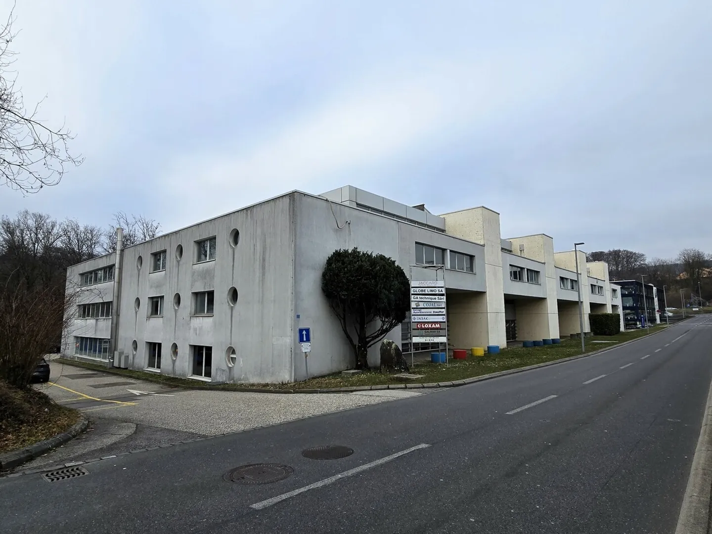 Geräumiges Atelier in Crissier - Foto 1 von 9