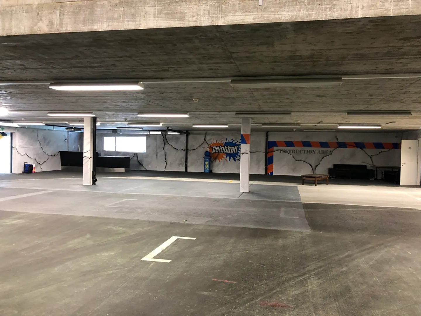 Espace Commercial Spacieux à Brig - Photo 3 sur 4