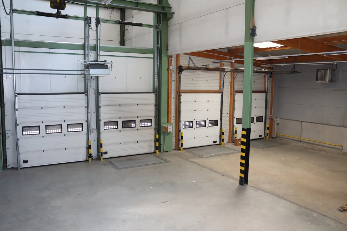Logistiklager 1140m2 - Ladebereich - Nahe Autobahn - Foto 4 von 4
