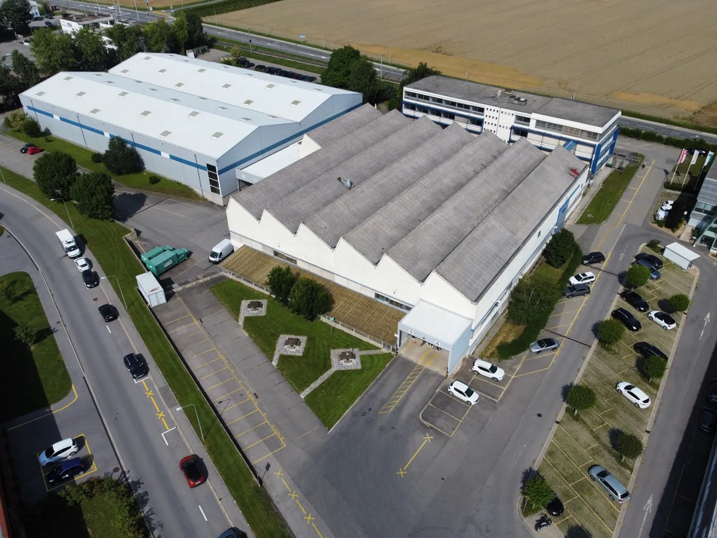 Logistiklager 1140m2 - Ladebereich - Nahe Autobahn - Foto 1 von 4