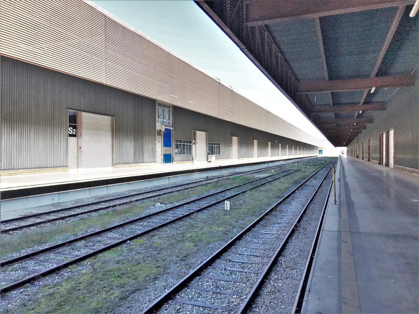 Halle logistica strategica 13'800 m² - Foto 4 di 7