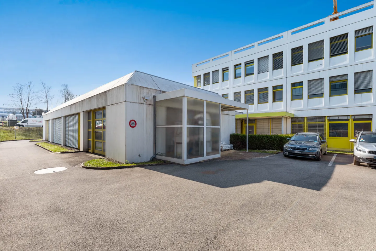 Büro - 21 m² - Nahe Annehmlichkeiten/Transport - Satigny - Foto 5 von 6