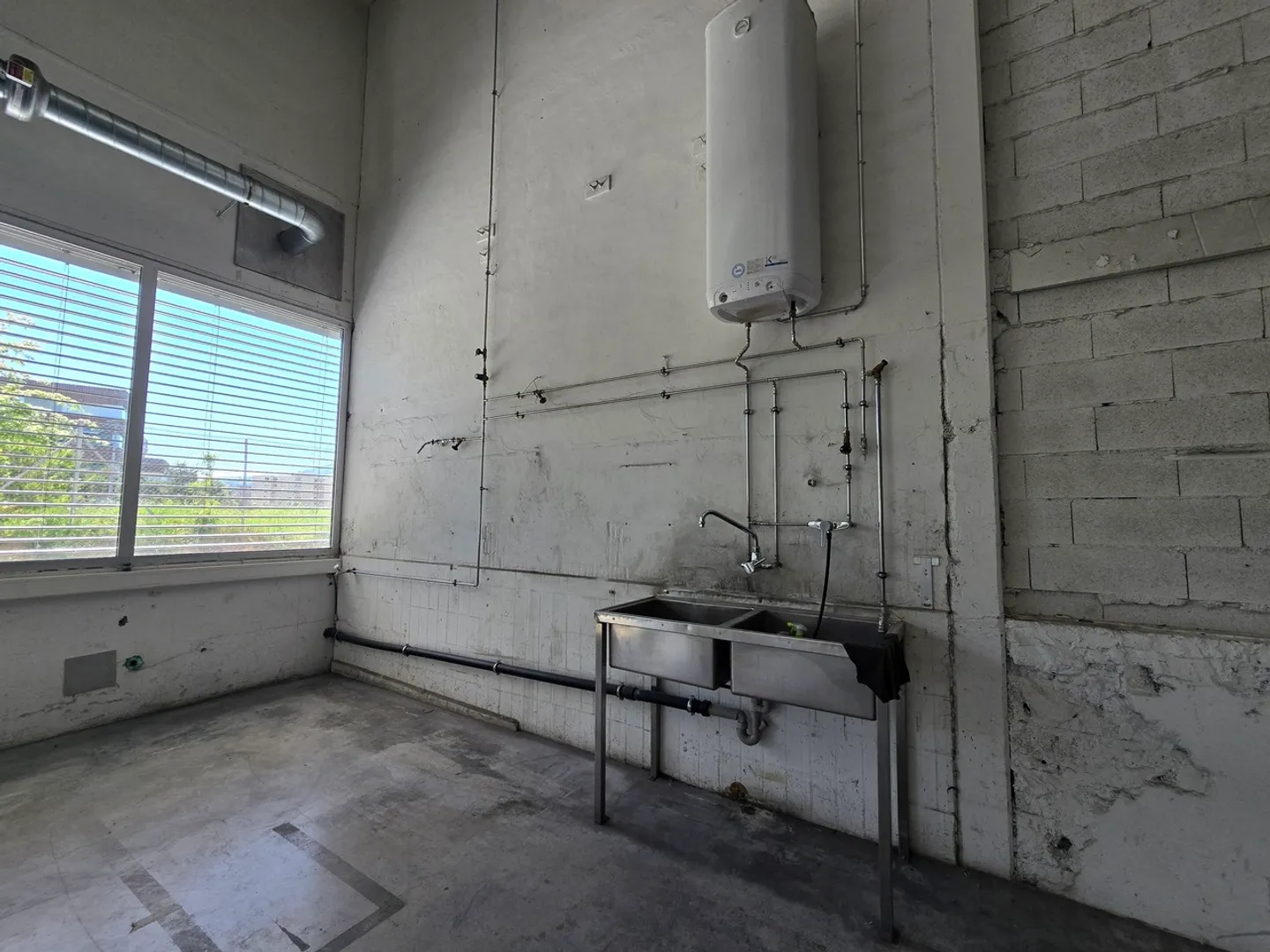Industrielle Halle zu vermieten in Boudry - Foto 4 von 5