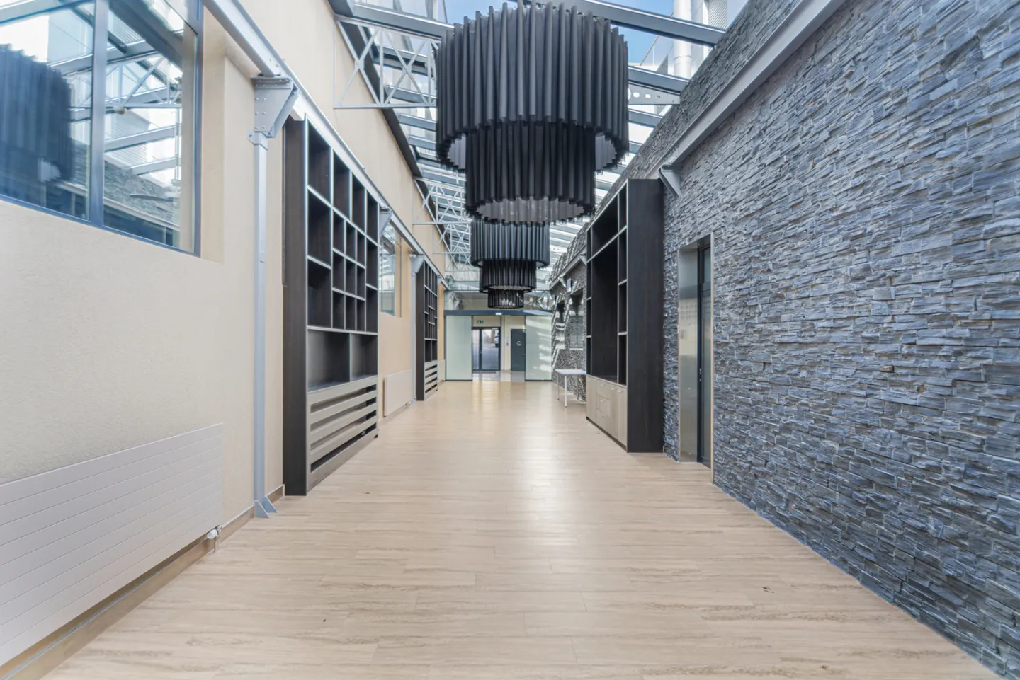 Geräumiges Büro/Atelier 120m2 - Foto 3 von 7
