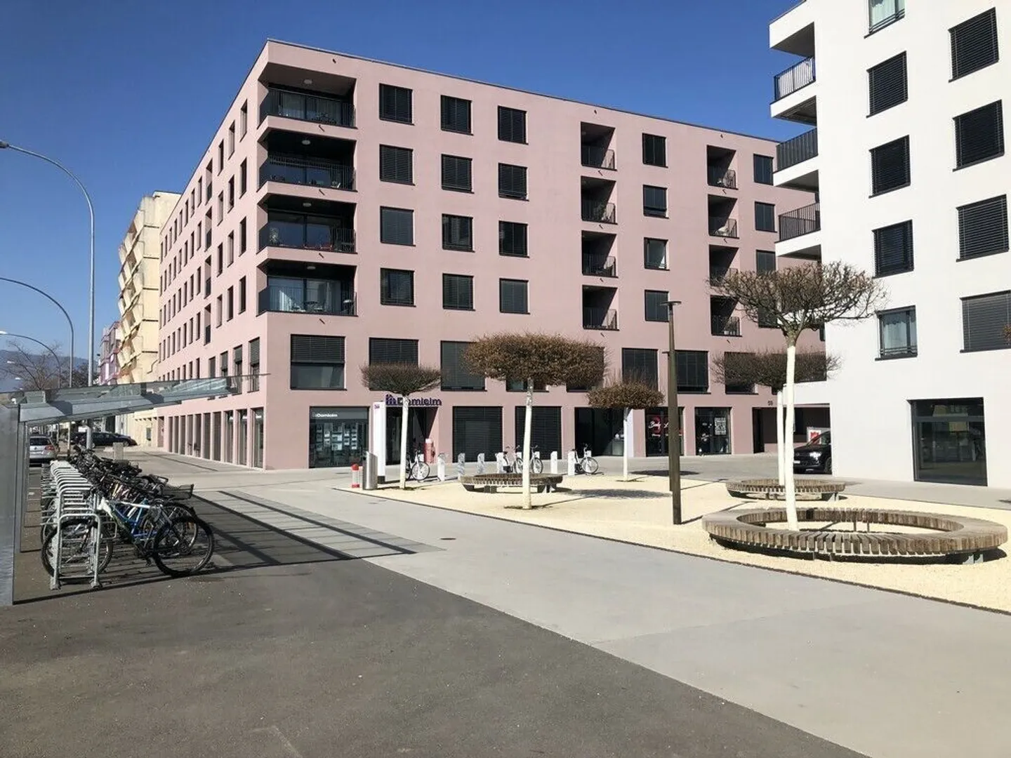 Moderne Büros im Herzen von Yverdon - 270m² - Die ersten 2 Mieten kostenlos - Foto 1 von 10