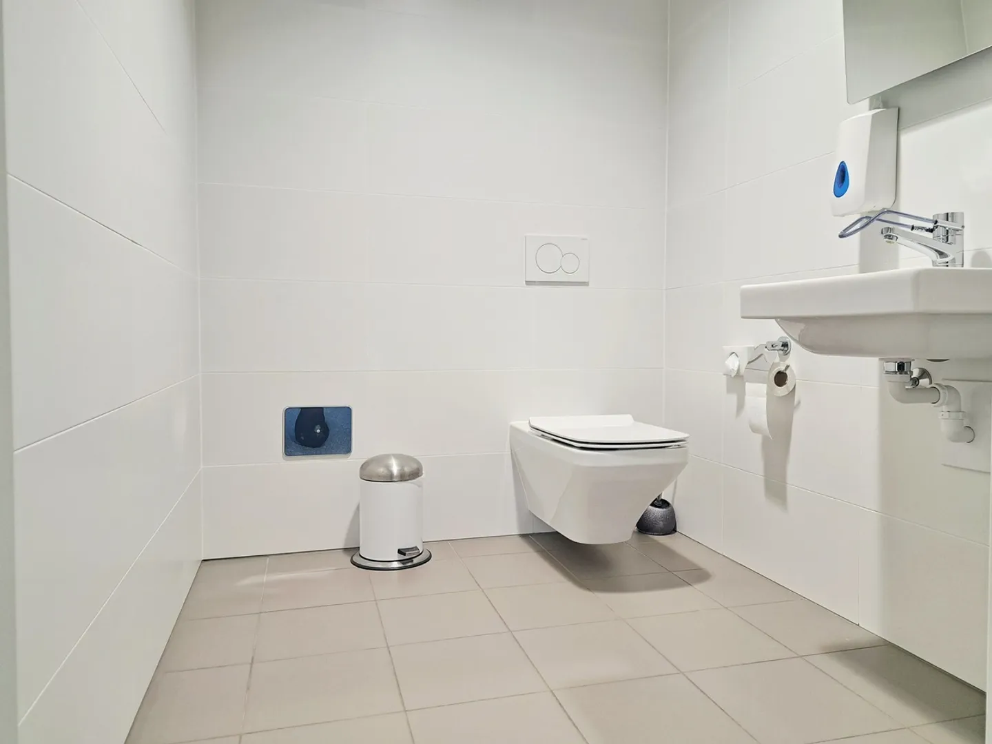 Moderne Büros im Herzen von Yverdon - 270m² - Die ersten 2 Mieten kostenlos - Foto 10 von 10
