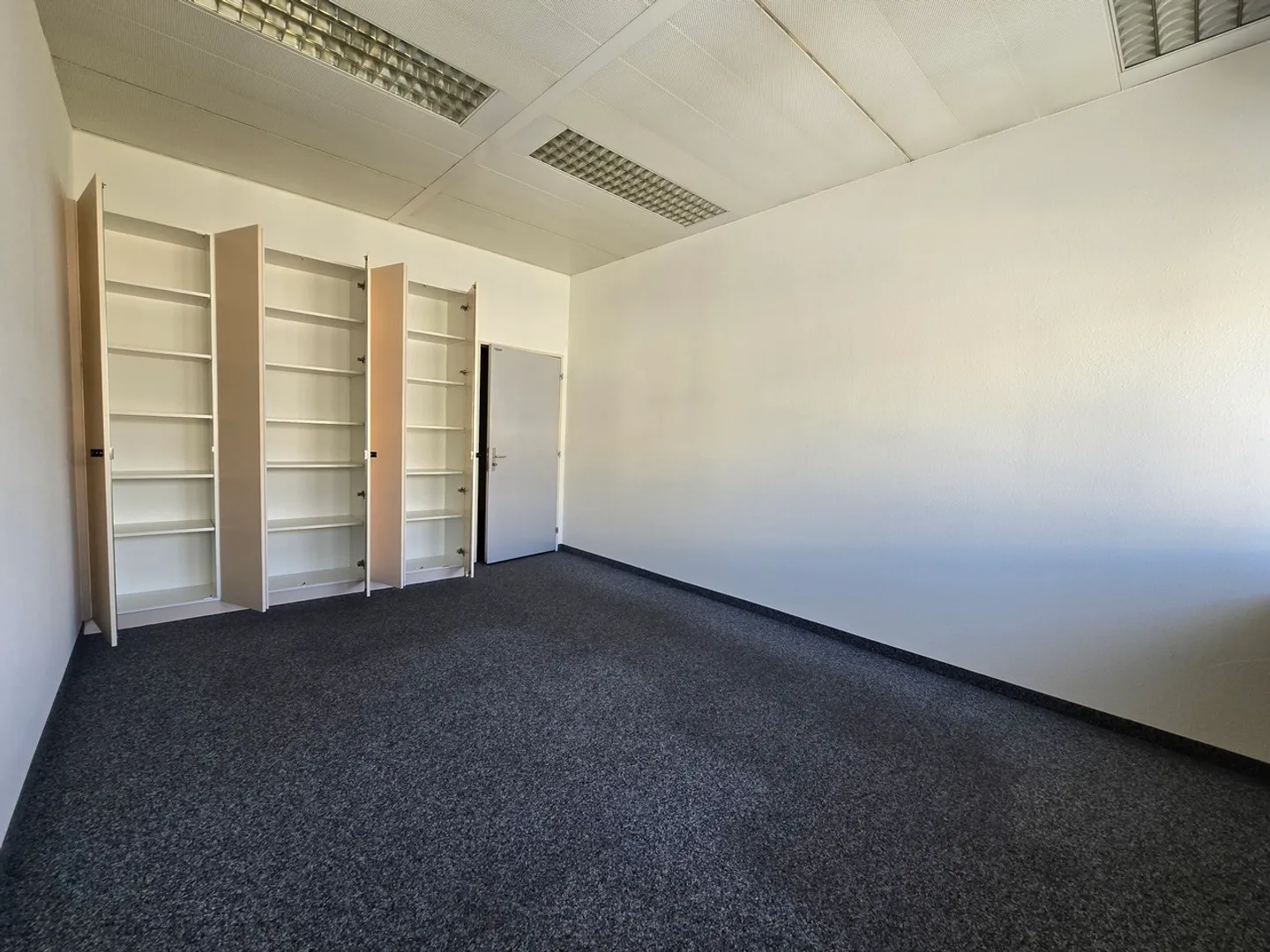 "Plug & Play" Büros von 21m2 sehr gut gelegen in Gland - Foto 5 von 5