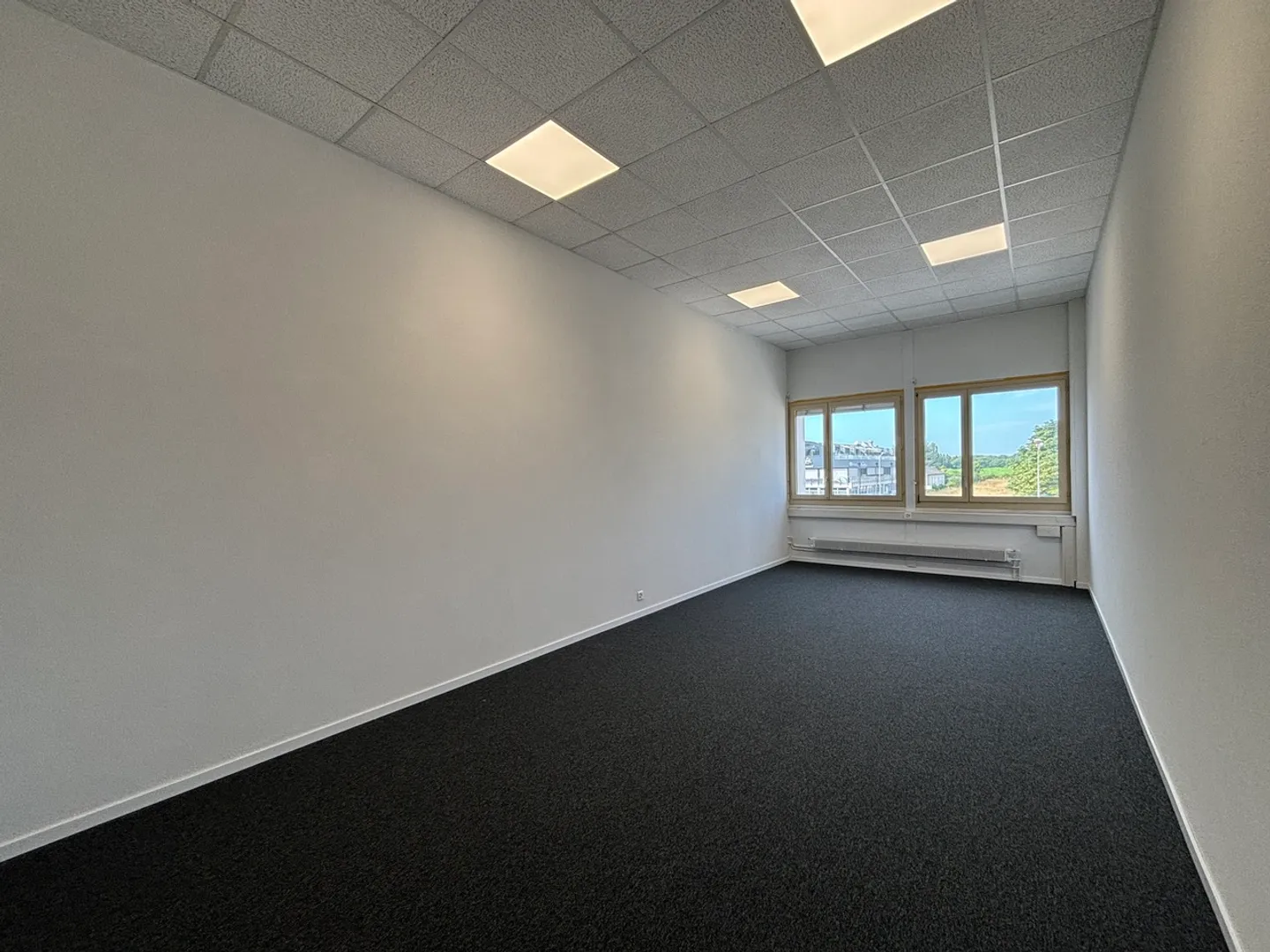 "Plug & Play" Büros von 31m2 sehr gut gelegen in Gland - Foto 4 von 5