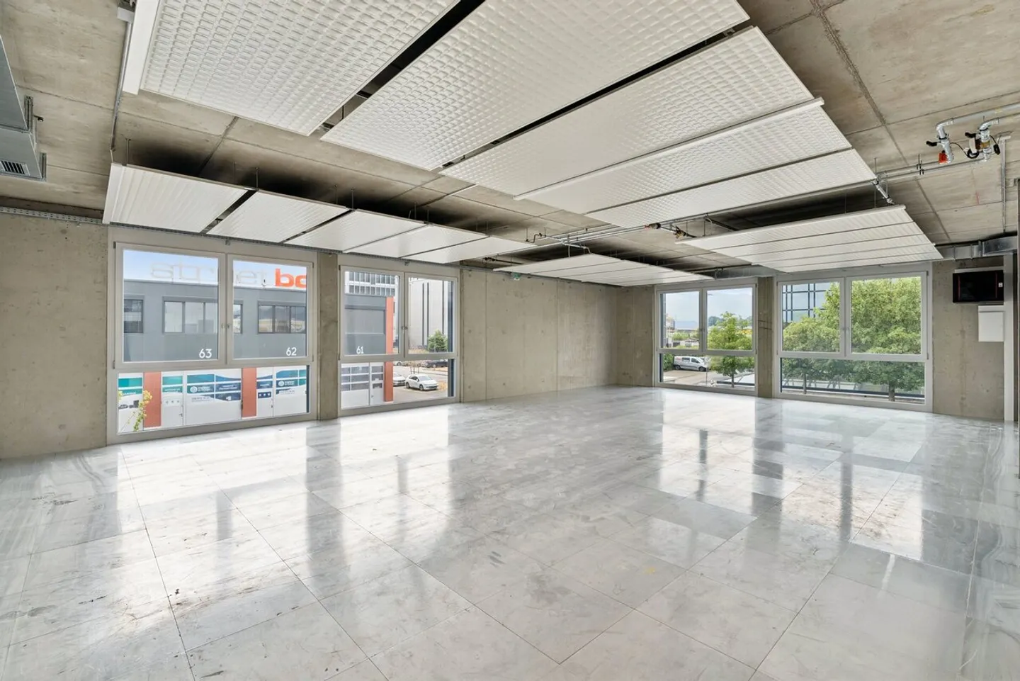 SPARK – 99,7 m2 - Plug & Play Werkstatt in Gland - Foto 3 von 11