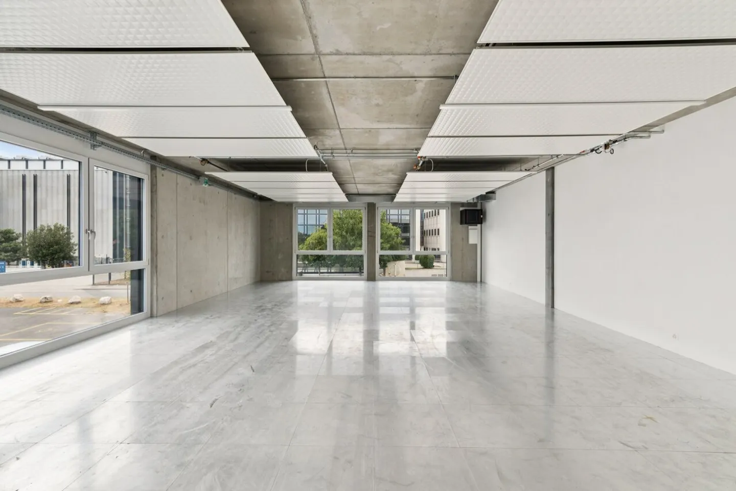 SPARK – 99,7 m2 - Plug & Play Werkstatt in Gland - Foto 4 von 11
