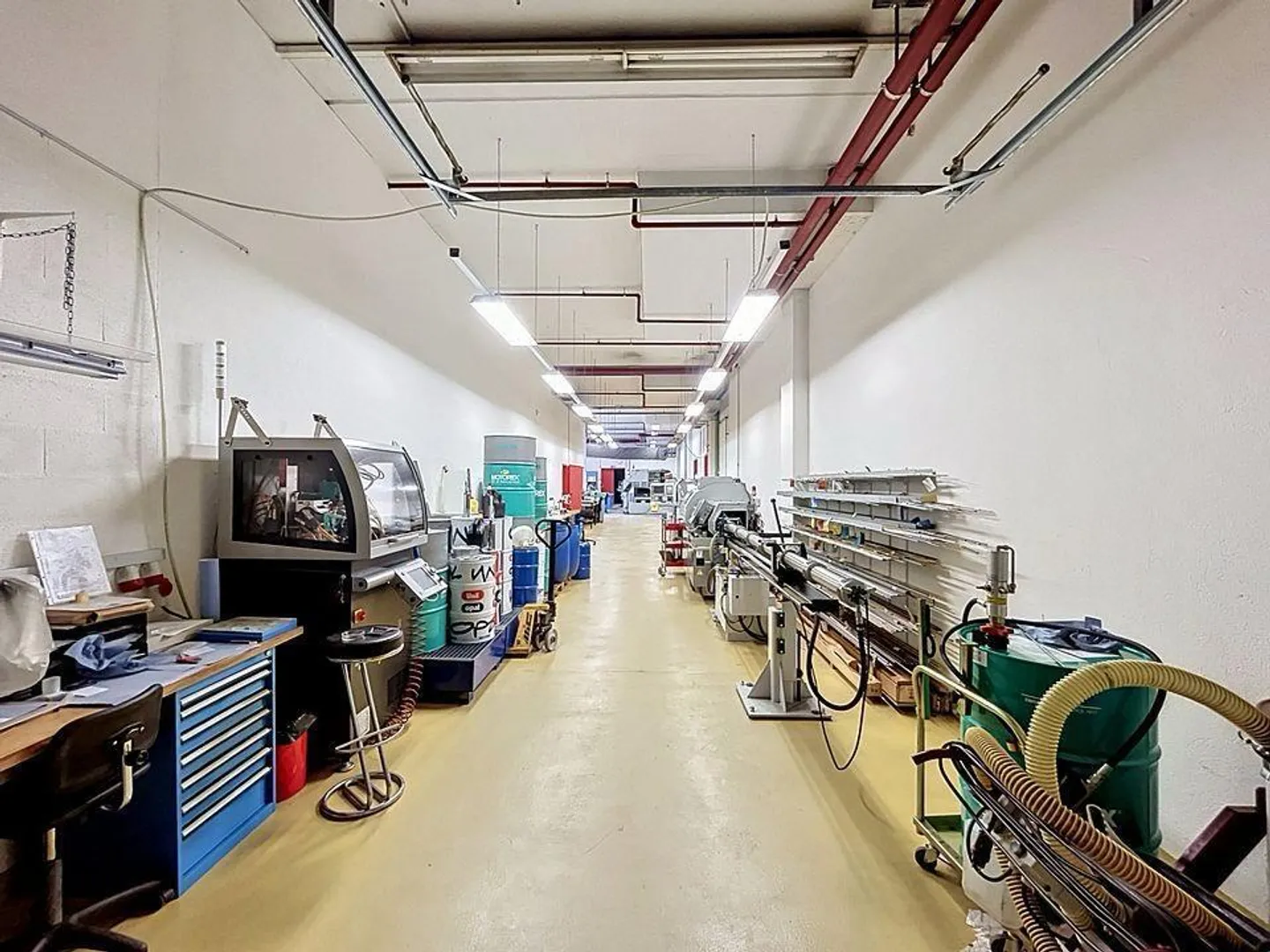 Funktionaler Werkstattbereich - Foto 2 von 7