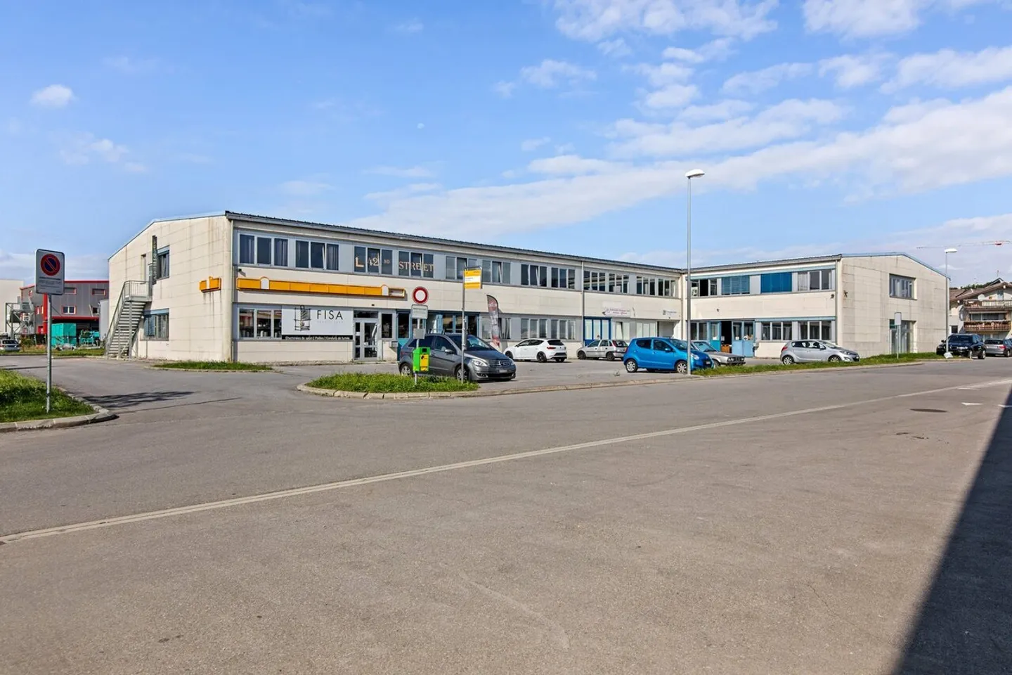 285m2 Werkstatt zu vermieten - Forel - Zentrale Lage - Foto 2 von 9