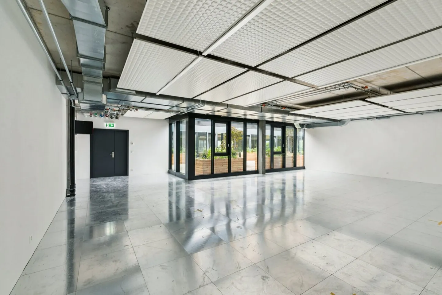 SPARK – 105,6 m2 - Plug & Play Werkstattfläche in Gland - Foto 2 von 10