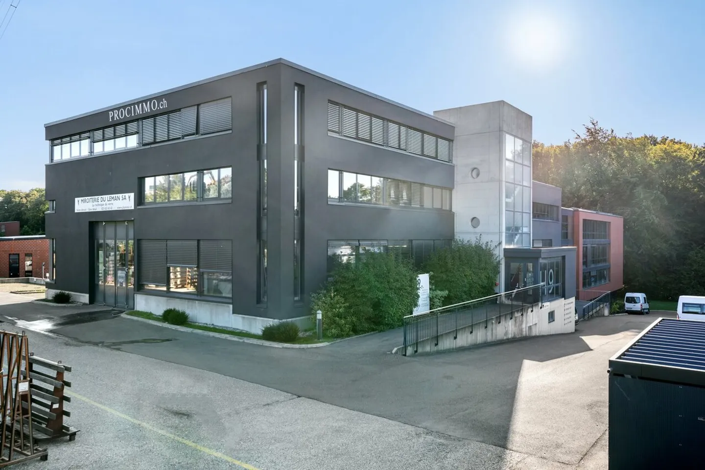 Ufficio Moderno a Mont-sur-Lausanne - Foto 1 di 9
