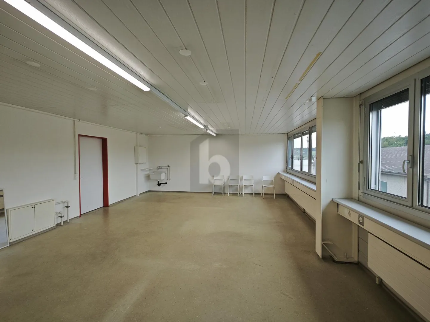 Spacious Commercial Space - Photo 1 of 5