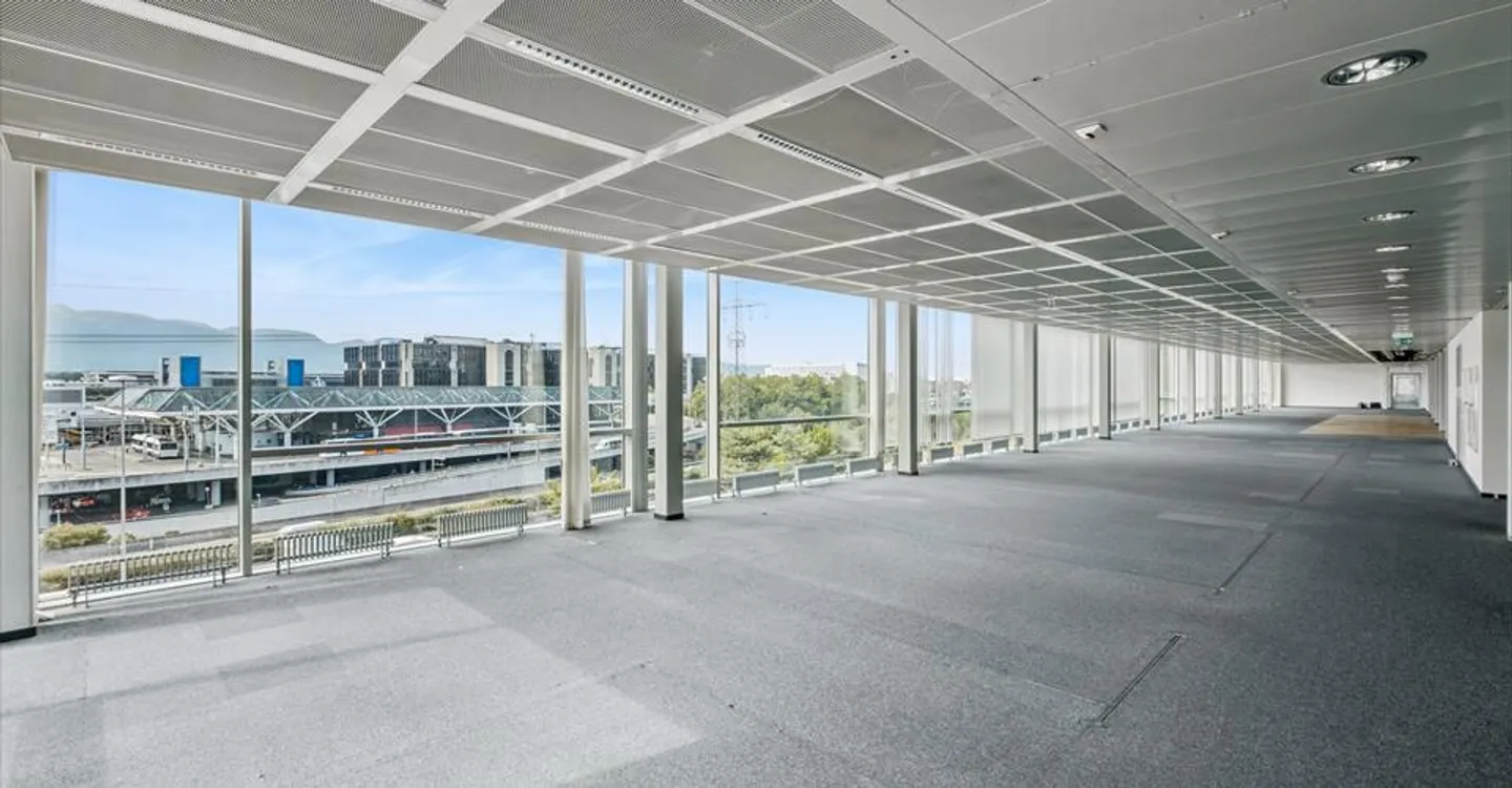 Exceptional Office Near Geneva Airport - Photo 12 of 13
