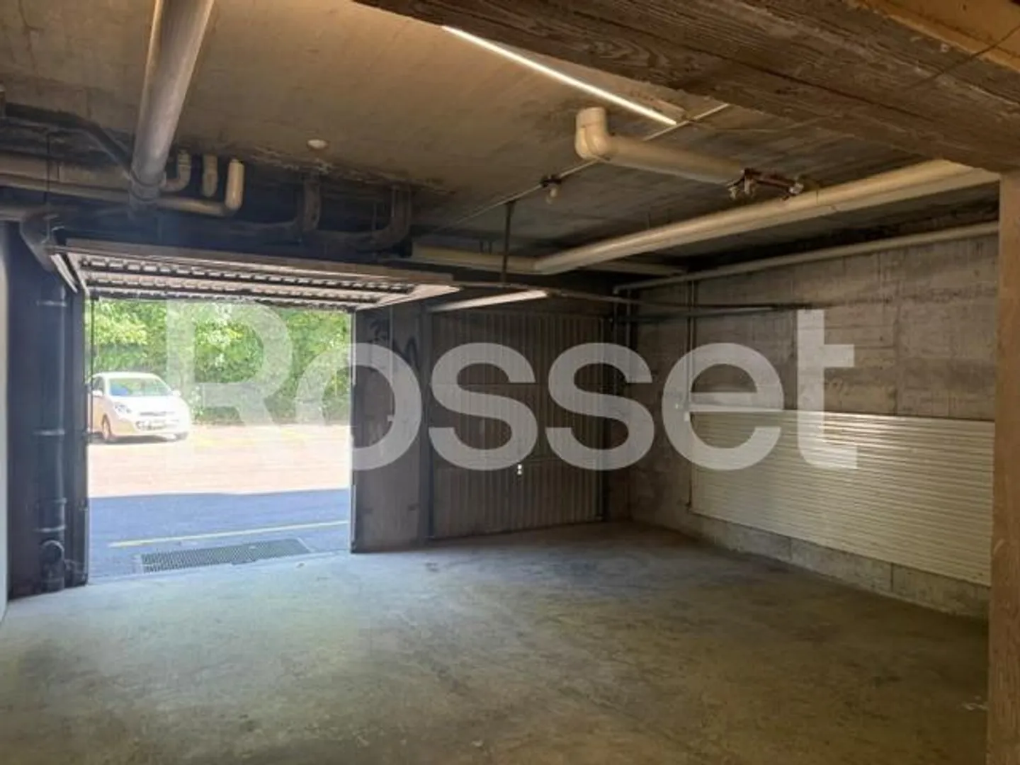 Storage Units in Fribourg - Photo 4 of 6