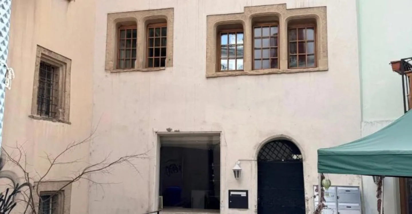 Gewerbefläche zur Miete im Herzen der Altstadt von Sion - Foto 1 von 6