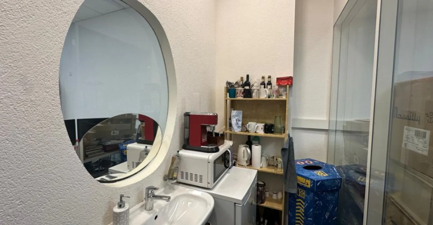 Gewerbe 4 Zimmer - Foto 6 von 13