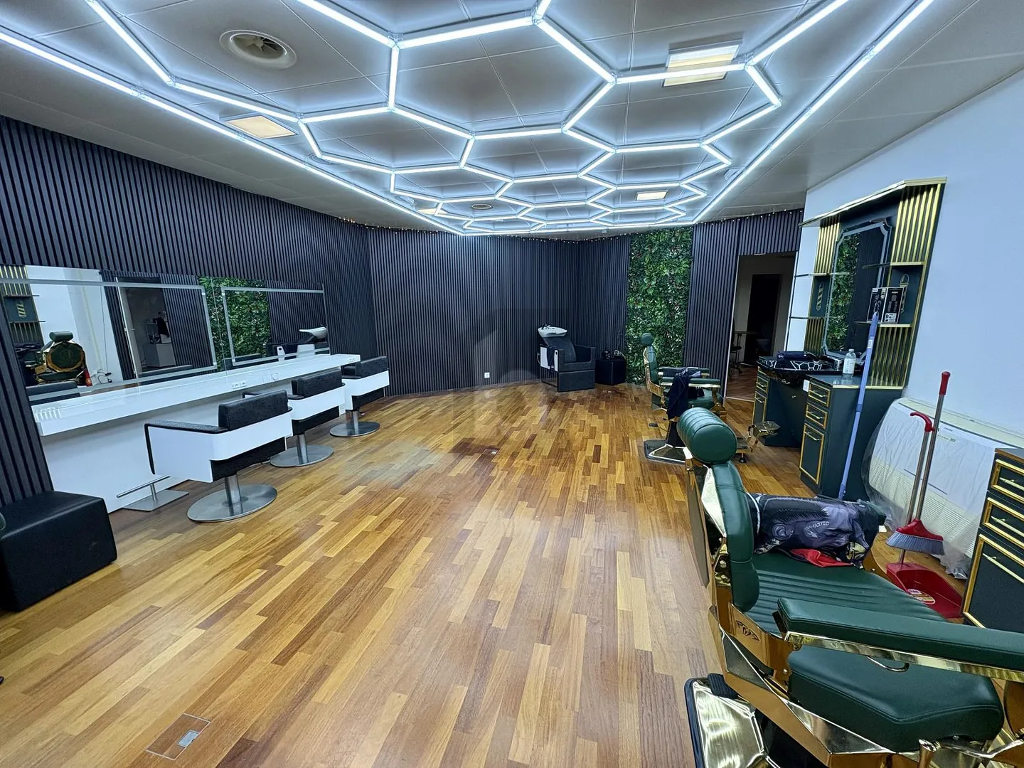 Versatile Commercial Space - Photo 4 of 6