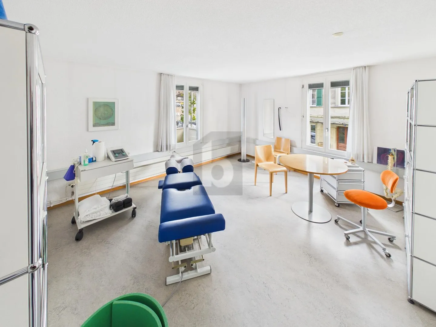 Spacious Office Space in Burgdorf - Photo 3 of 6
