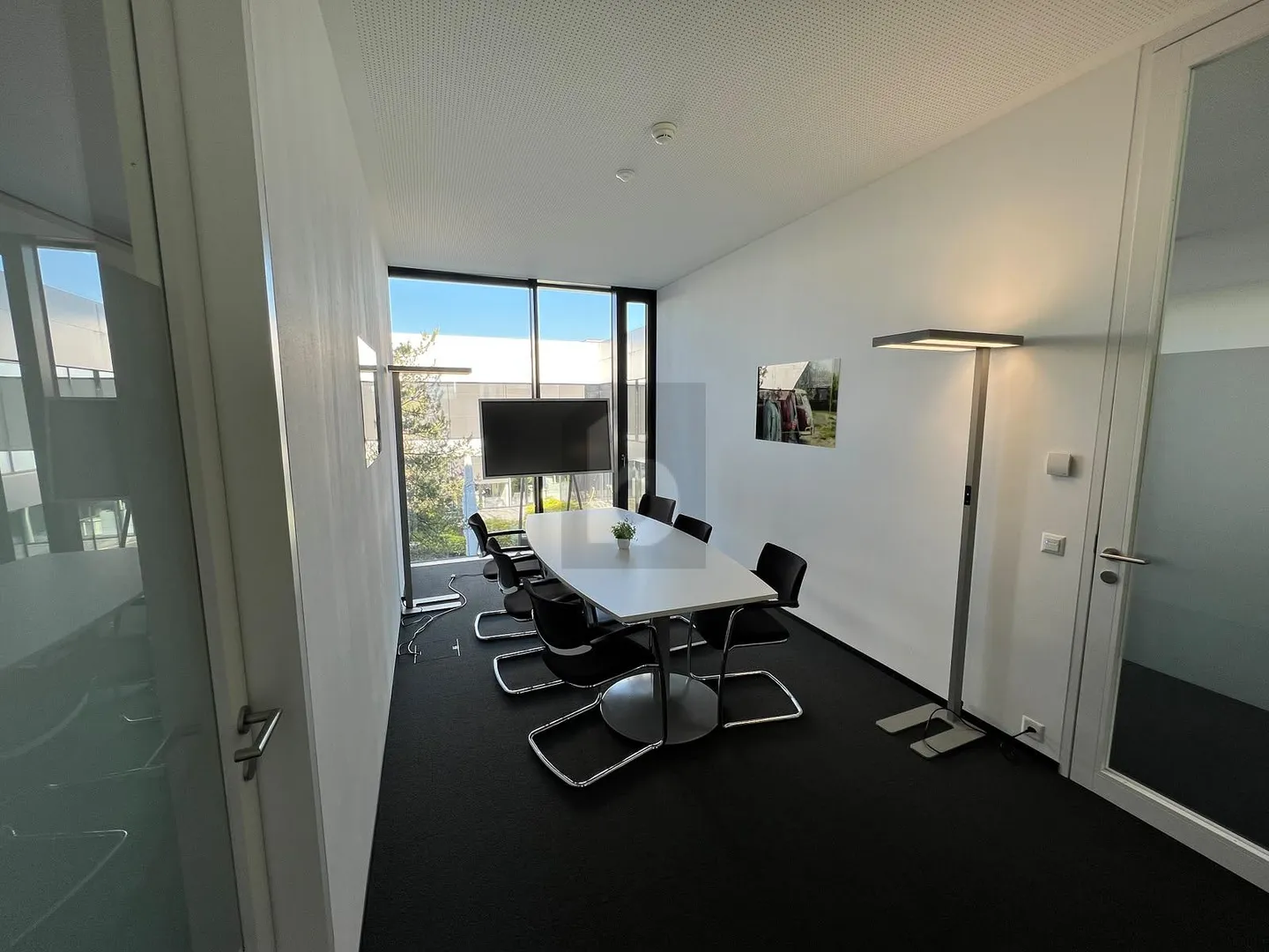 LICHTDURCHFLUTET, MODERN UND FLEXIBEL - Foto 2 von 5