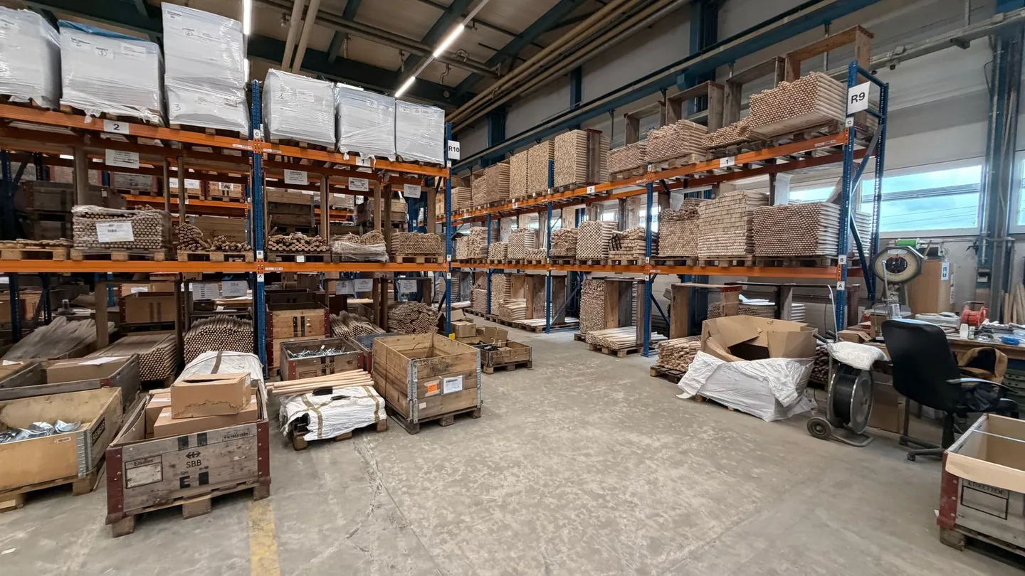 Newly renovated and bright production area on the ground floor! - Photo 7 of 13