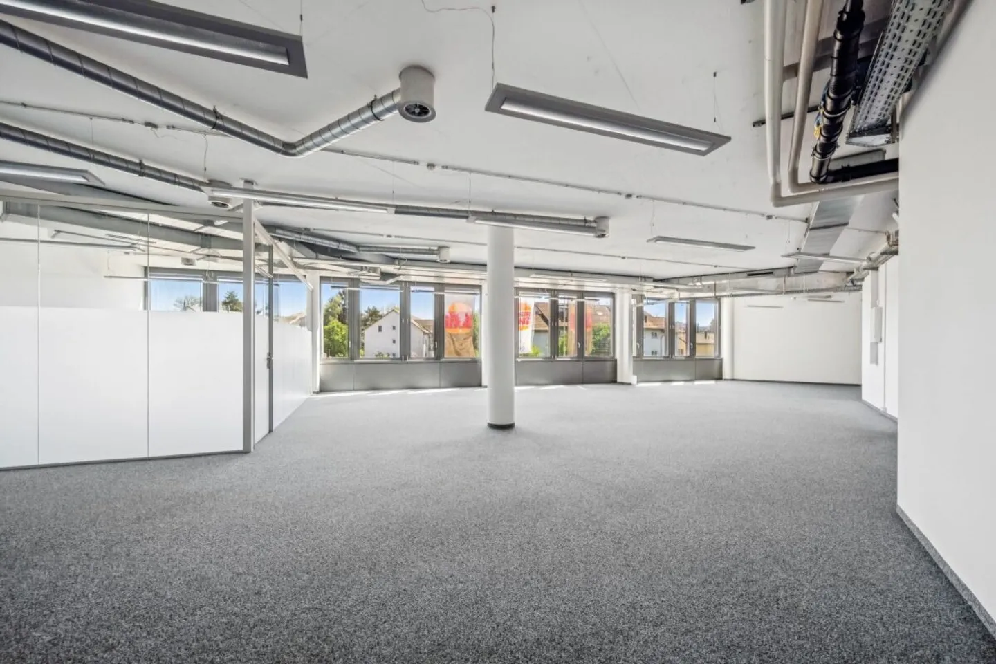 Small Office for Plug and Play Use - Photo 11 of 12