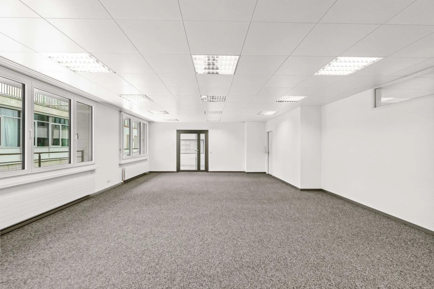 105m² Office and Studio Space in the Center of Basel - Photo 2 of 6