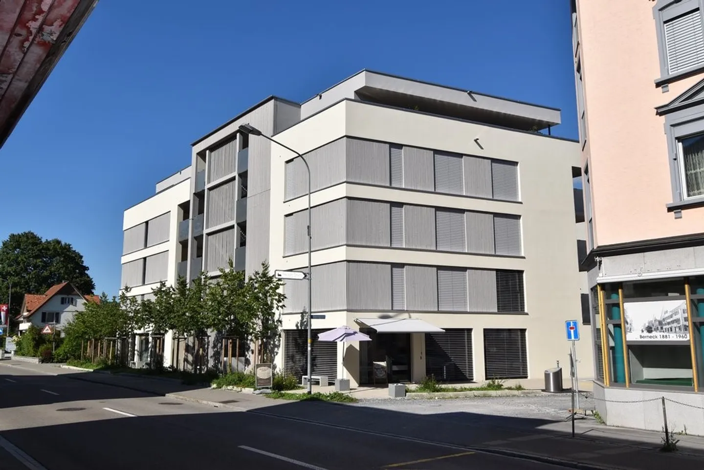 Modern commercial space in prime location in Heerbrugg - Photo 1 of 9