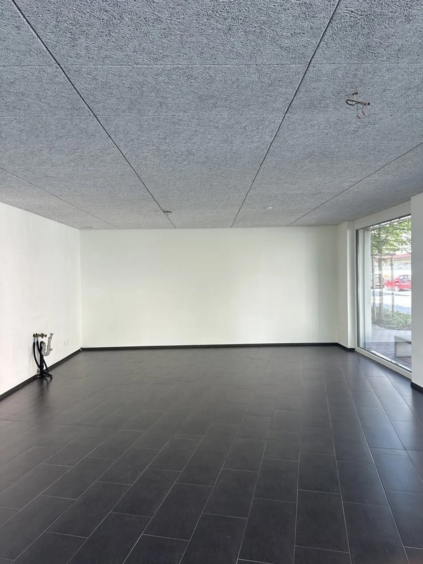 Modern commercial space in prime location in Heerbrugg - Photo 6 of 9