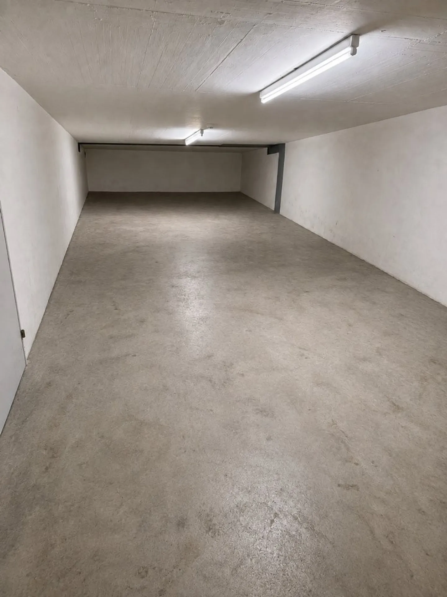 Archive room for rent in Kloten - Photo 2 of 2