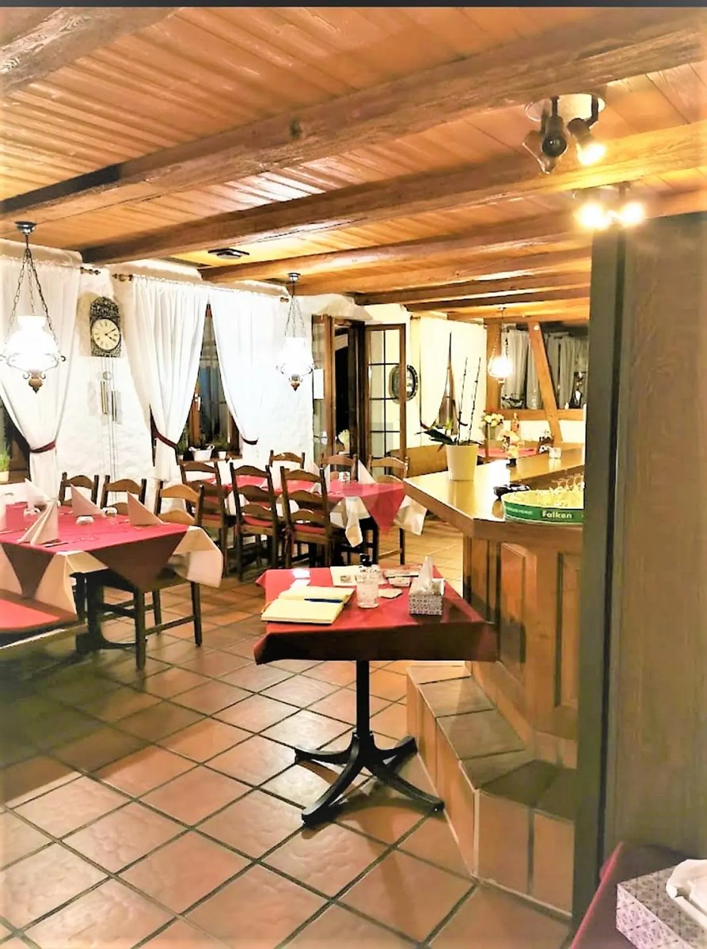RESTAURANT - RURAL, RUSTIC, CHARMING - Photo 5 of 6