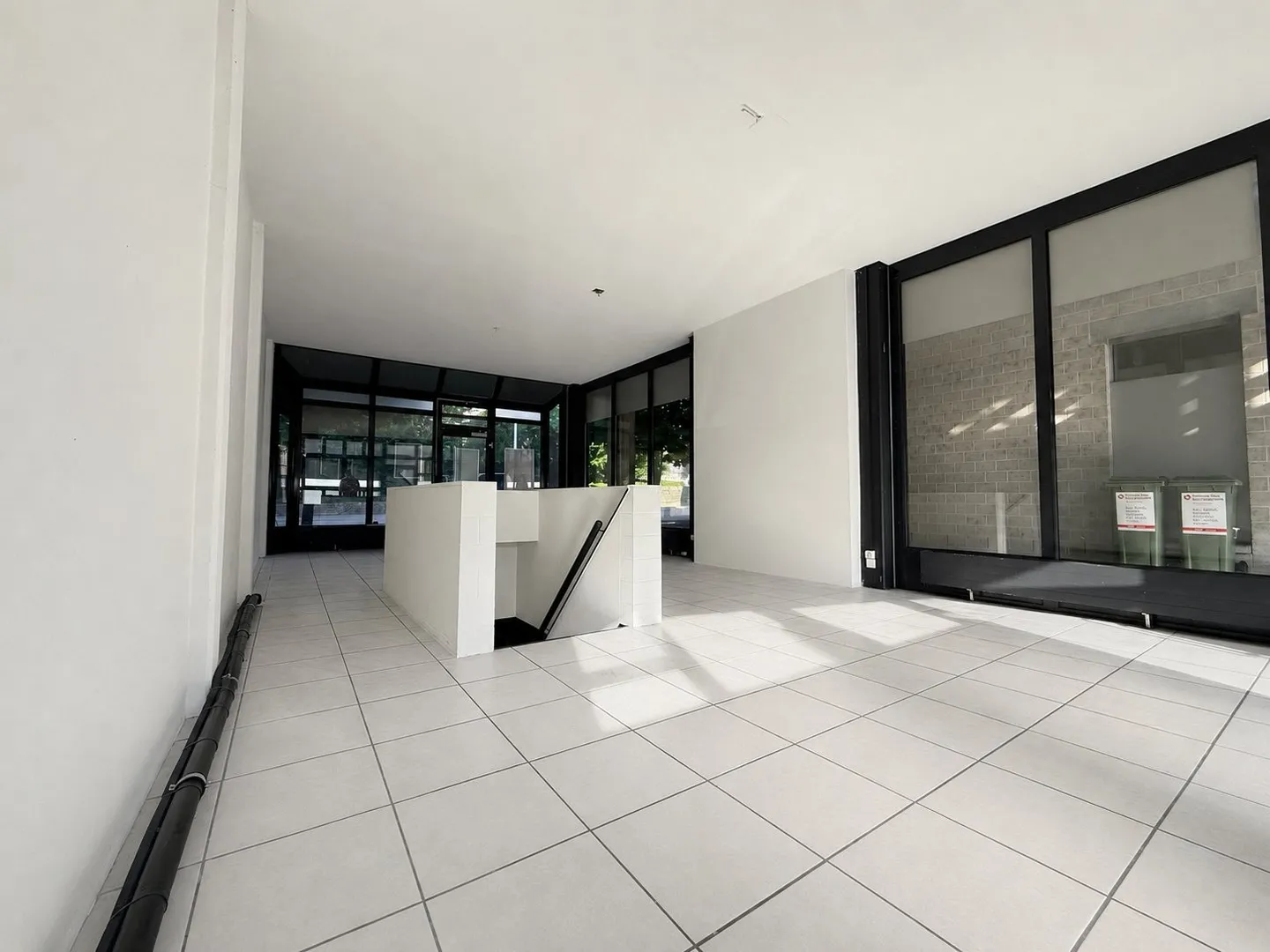 Central Retail Space in Grenchen for Rent - Ideal for Your Business! - Photo 3 of 5