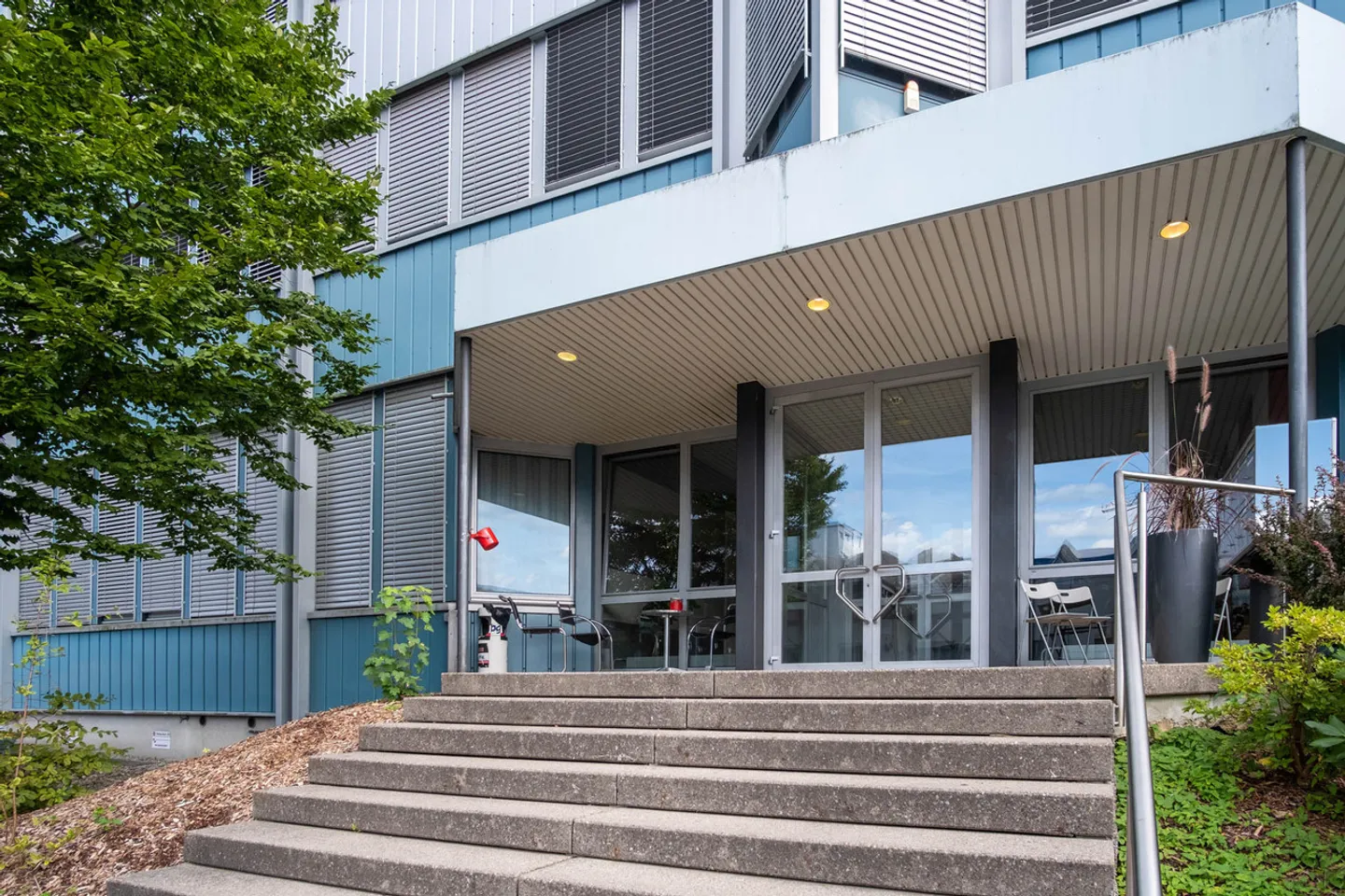 Flexible commercial space directly on the A1 - accessible, versatile - Photo 10 of 11