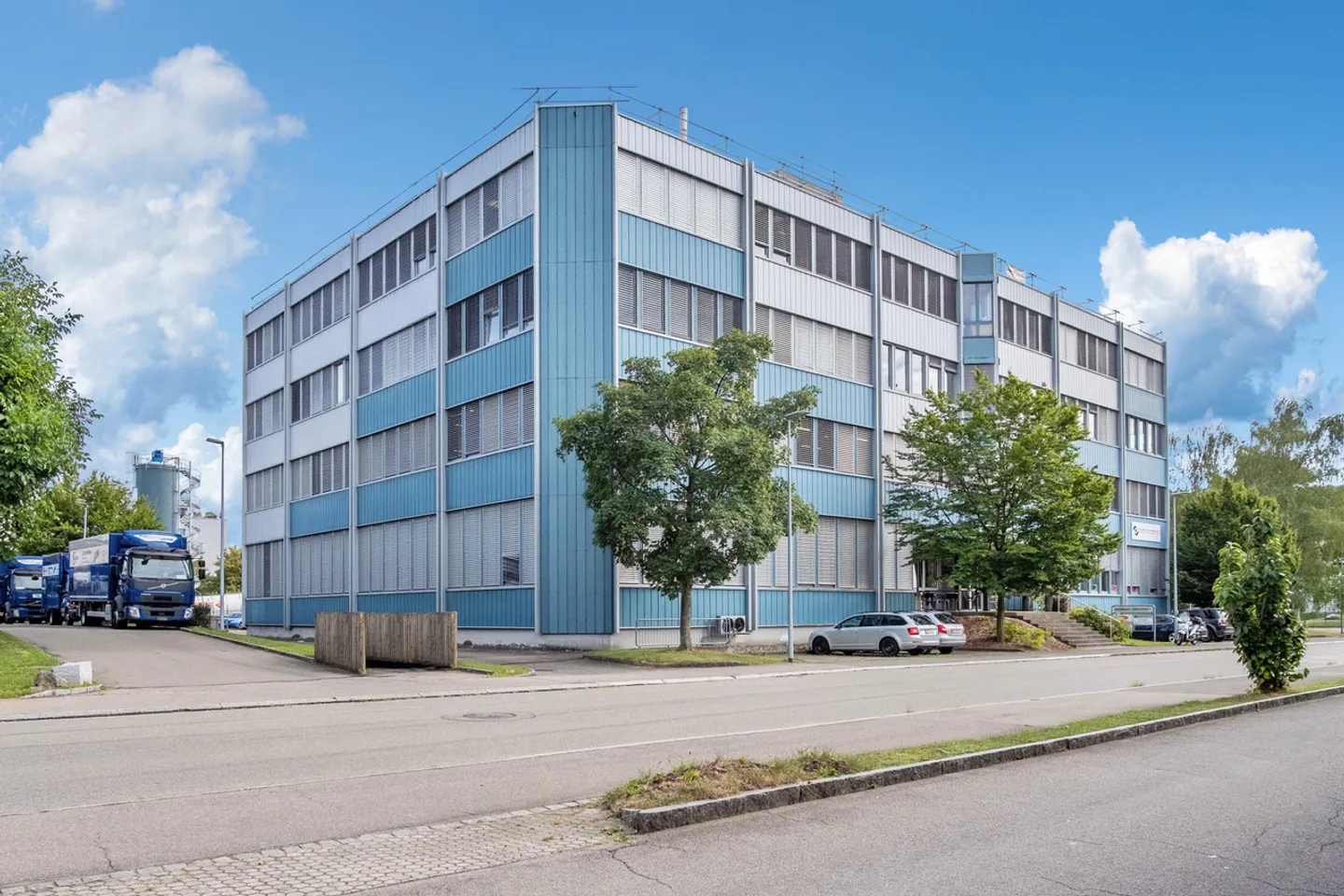 Flexible commercial space directly on the A1 - accessible, versatile - Photo 9 of 11