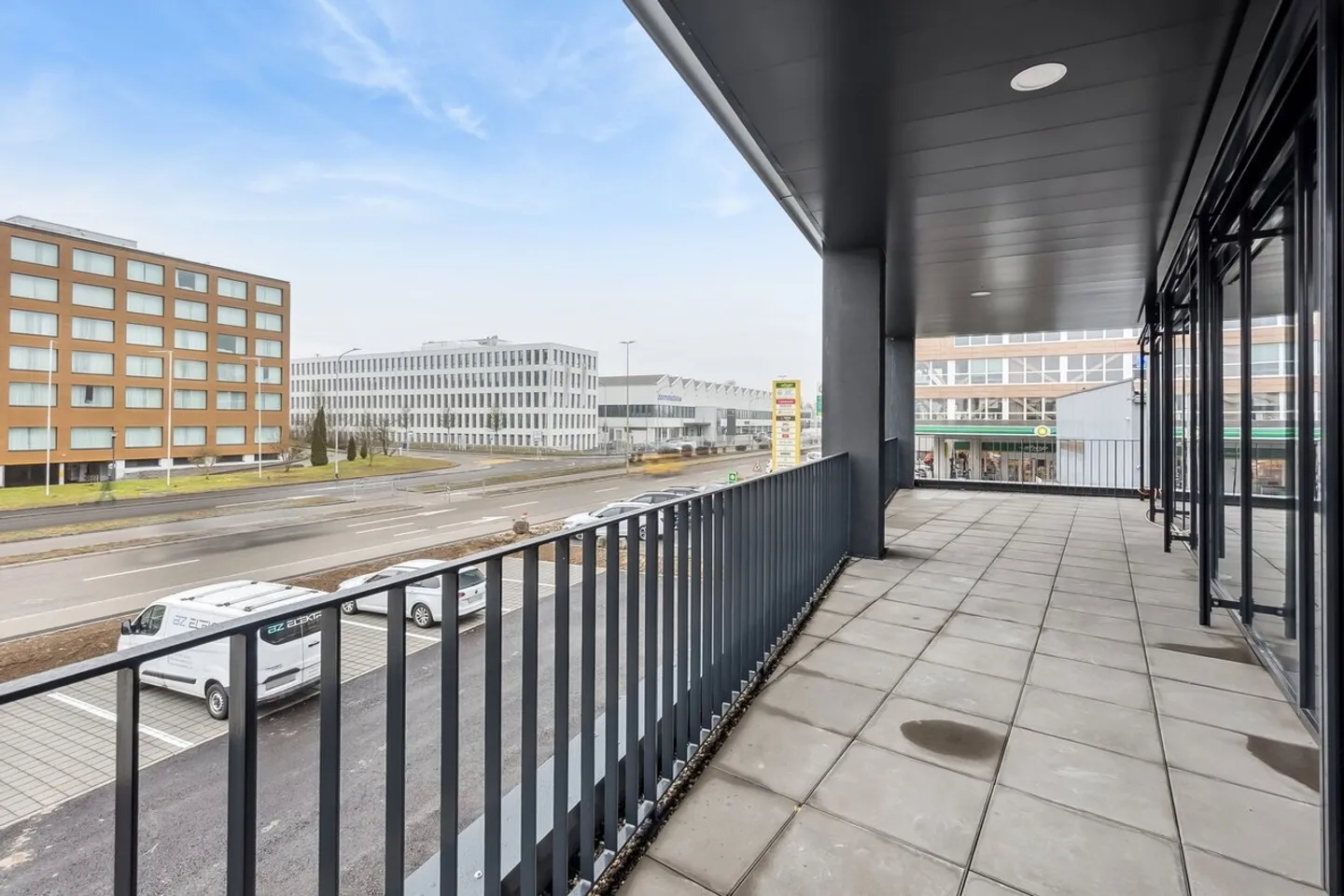 Versatile Office Space with Terrace - Photo 3 of 11