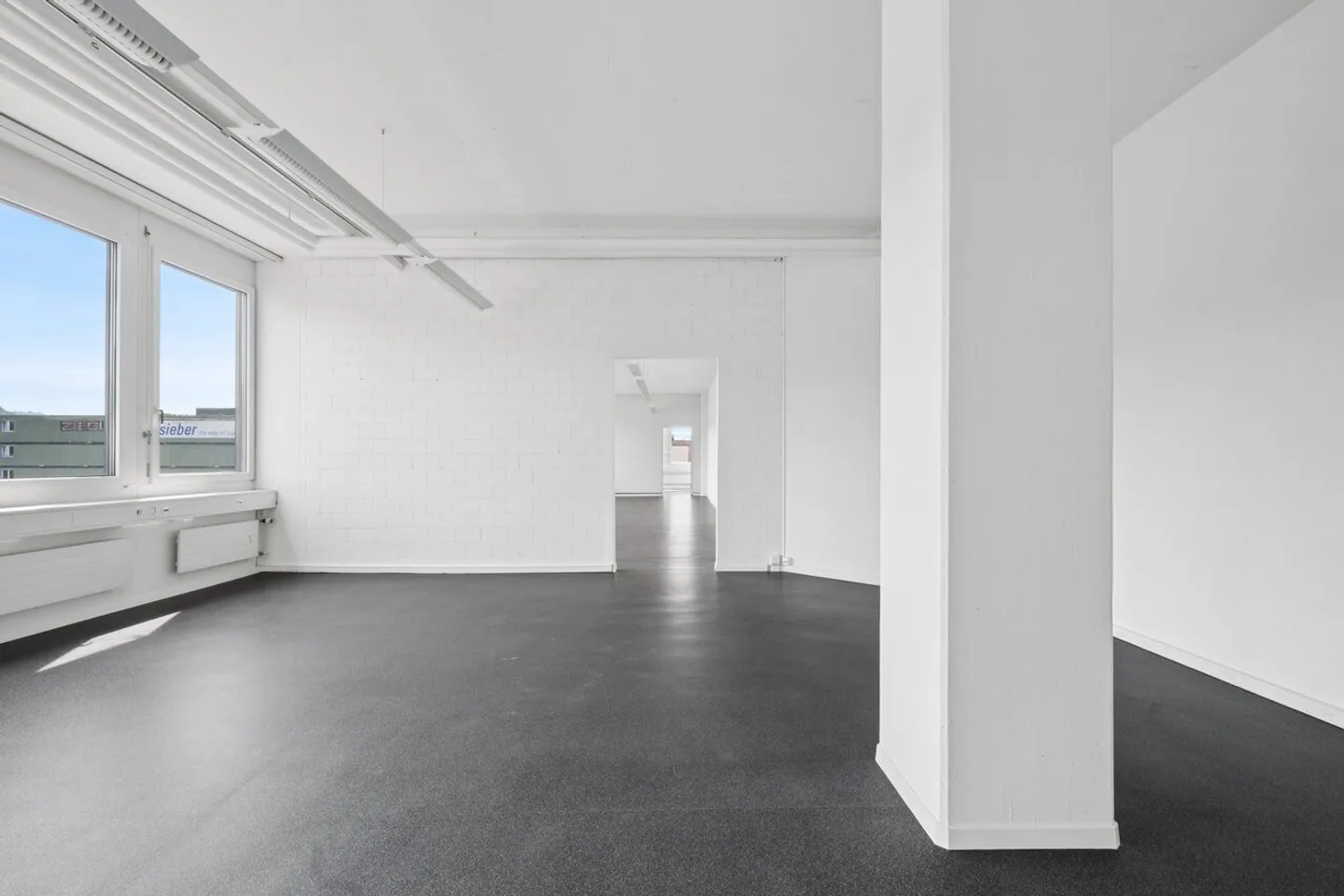 Spazio Ufficio Luminoso Vicino all'A1 - Foto 4 di 4